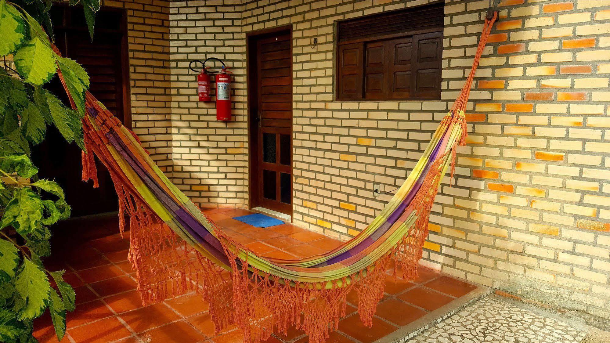 Media Veronica Hostel Suites Pipa Arez المظهر الخارجي الصورة